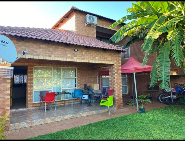 2 BEDROOM PROPERTY TO RENT IN CHROOM PARK